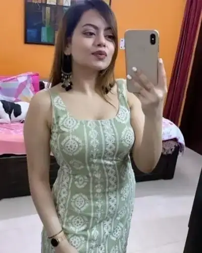 Call Girl in Usilampatti